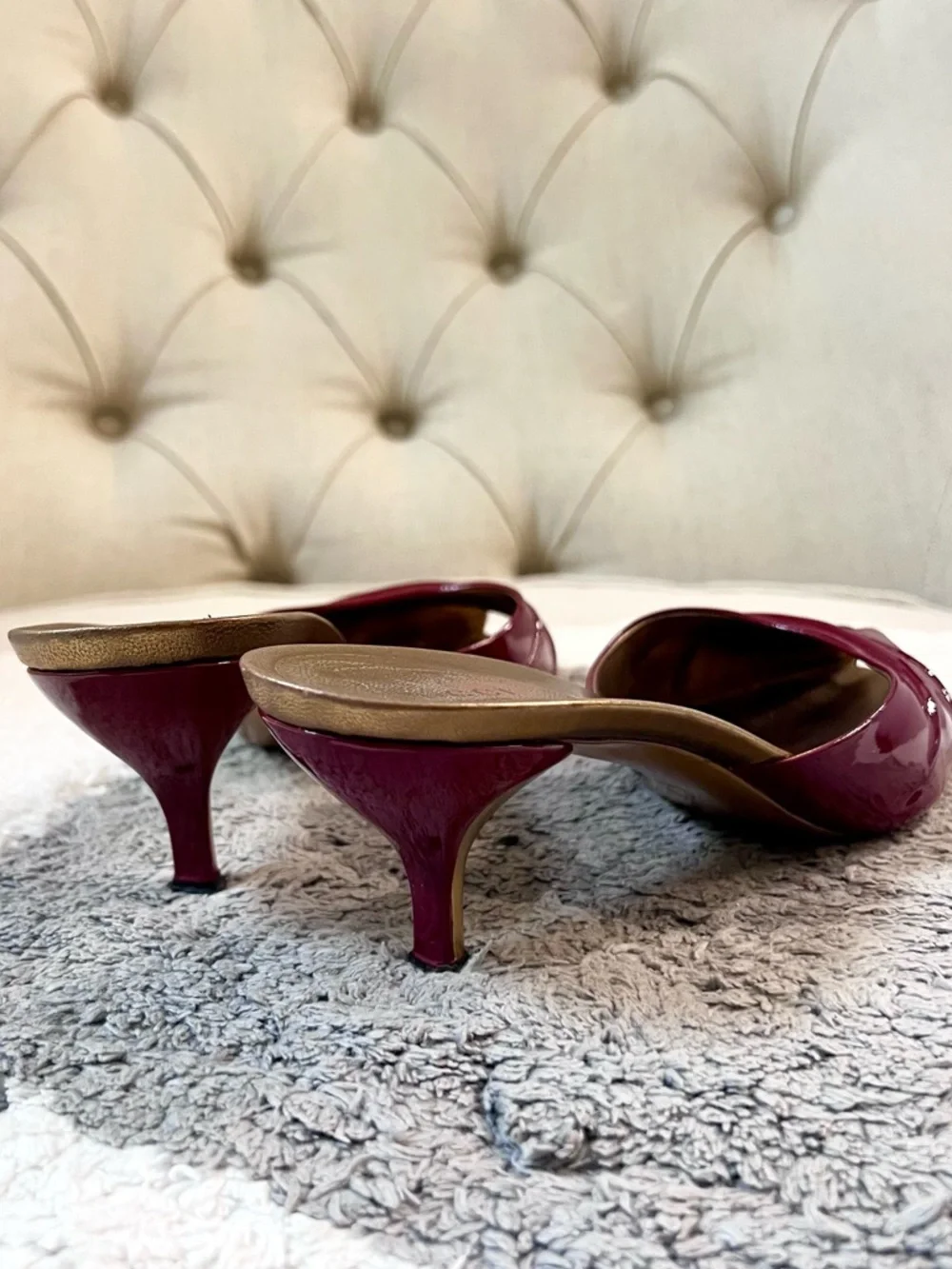 Gucci Red Patent Leather Pointed-Toe Mules - Picture 4 of 9